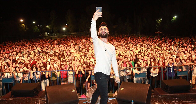 Antalya’da öğrenciler 'aşk diye soludu'