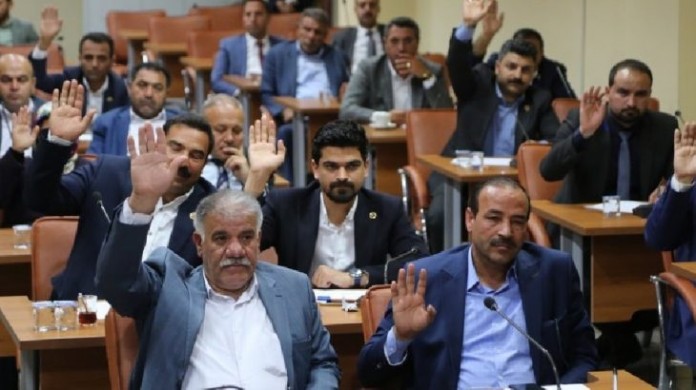 akp-li-belediye-yanlislikla-lgbt-li-15418