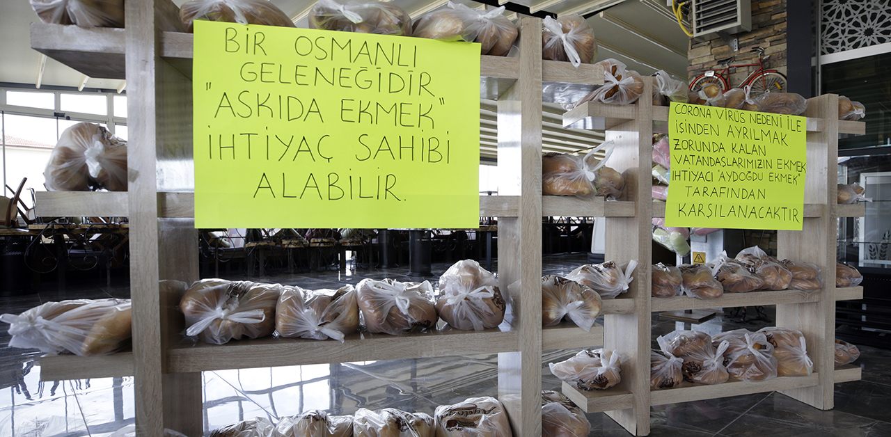 Fırıncıdan ihtiyaç sahiplerine ücretsiz ekmek