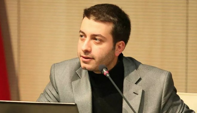 Batuhan-Colak-Yenicag-daki-genel-yayin-yonetmenligi-gorevlerime-yakisiksiz-bir-yontemle-son-verildi-232984