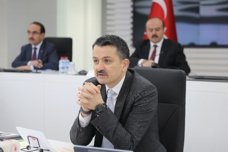 tarim-ve-orman-bakani-bekir-pakdemirli-atama-bekleyen-genclere-mujdeyi-002