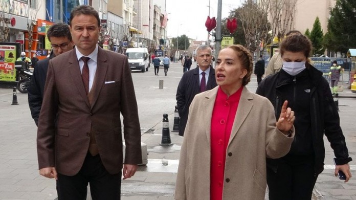 vatandasi-azarlayan-usak-valisi-16029