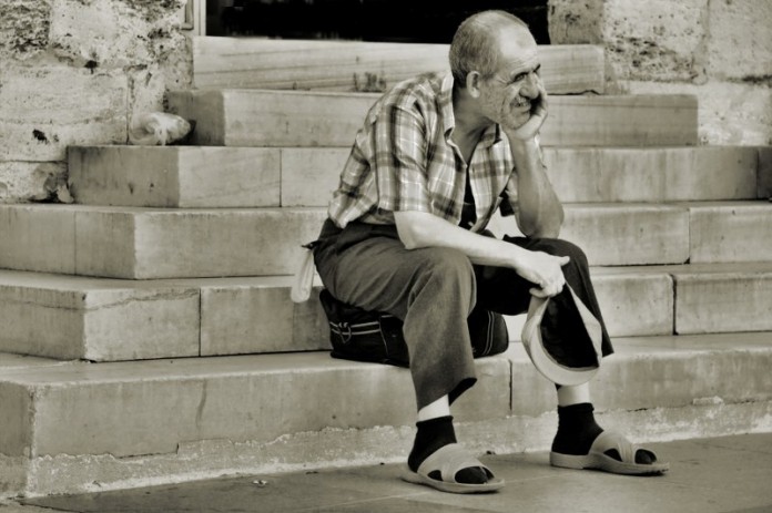 emekliye-2-bin-tl-salgin-destegi-16825