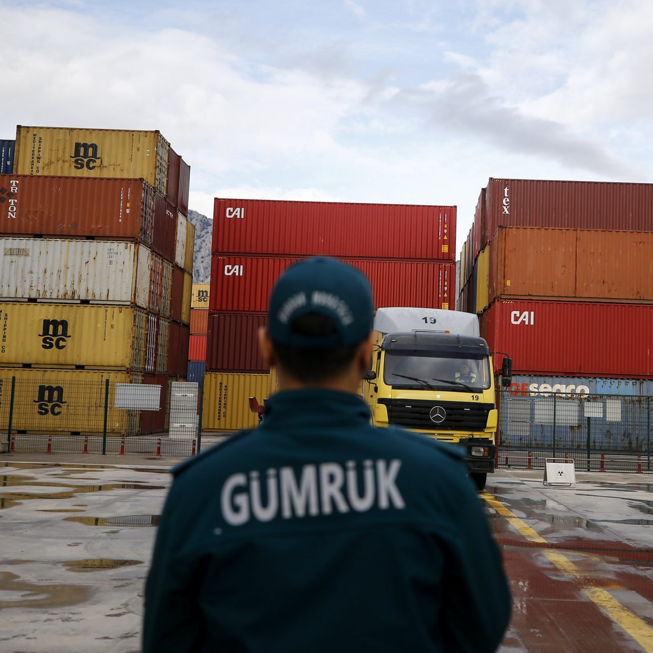 photo_5807401658508577600_y