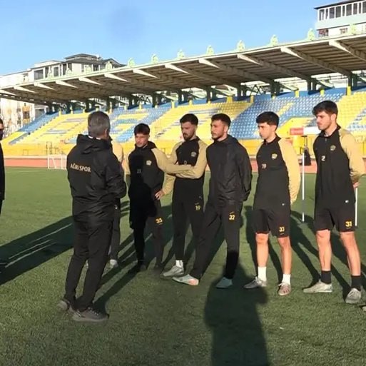 photo_5843951254671919979_x