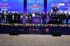 Bakan Kurum, Konya'da "Ev Sahibi Türkiye" kura çekim törenine katıldı