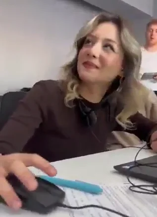 Çağrı Merkezinde Sinir Krizi! O Anlar Paylaşıldı