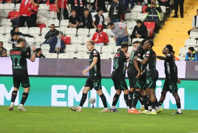 Hesap.com Antalyaspor: 0 – TÜMOSAN Konyaspor: 2