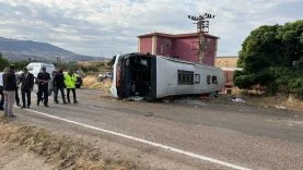 Kırıkkale'de devrilen yolcu otobüsündeki 41 kişi yaralandı