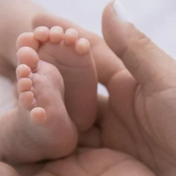 Şanlıurfa’da Hemşire Kılığıyla Bebek Kaçırma Girişimi! Şüpheli Adliyeye Sevk Edildi