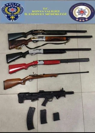 Konya'da evinde 6 ruhsatsız tüfek bulunan şüpheli gözaltına alındı